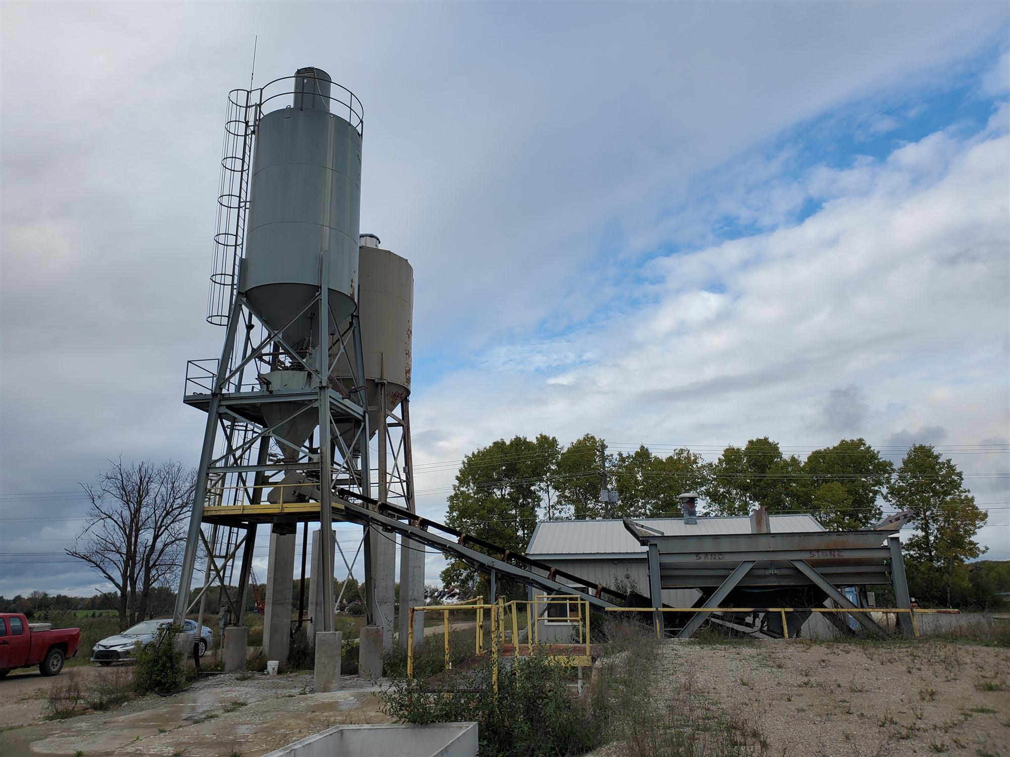 1990s Stephens DC-12 concrete batch plant for sale