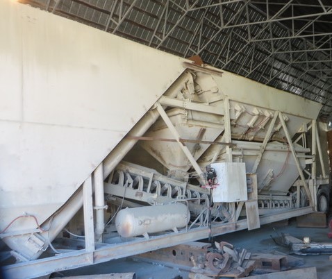 1975 Ross 200 used mobile concrete batch plant